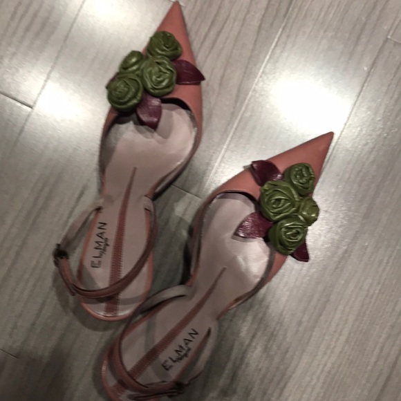 Shoes - Picture 2 of 4